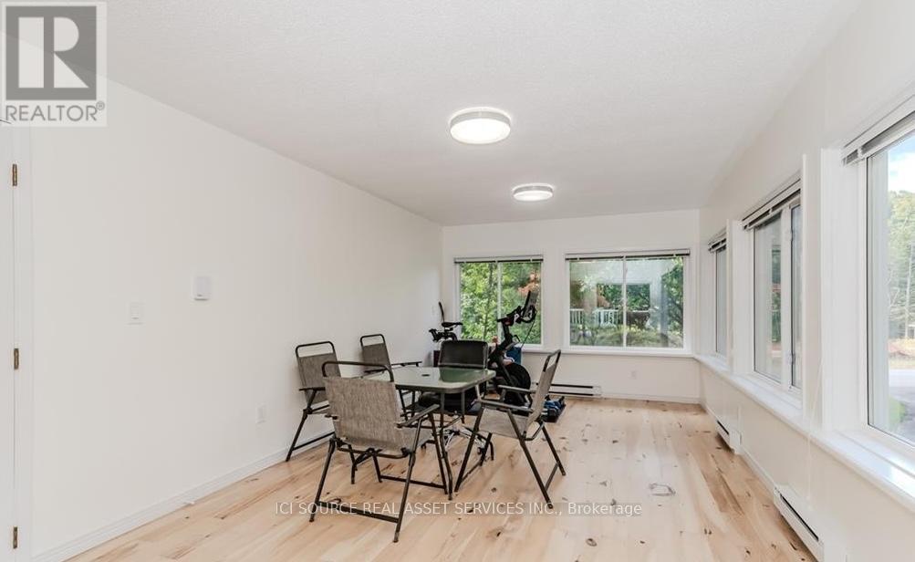 Sunroom / home office